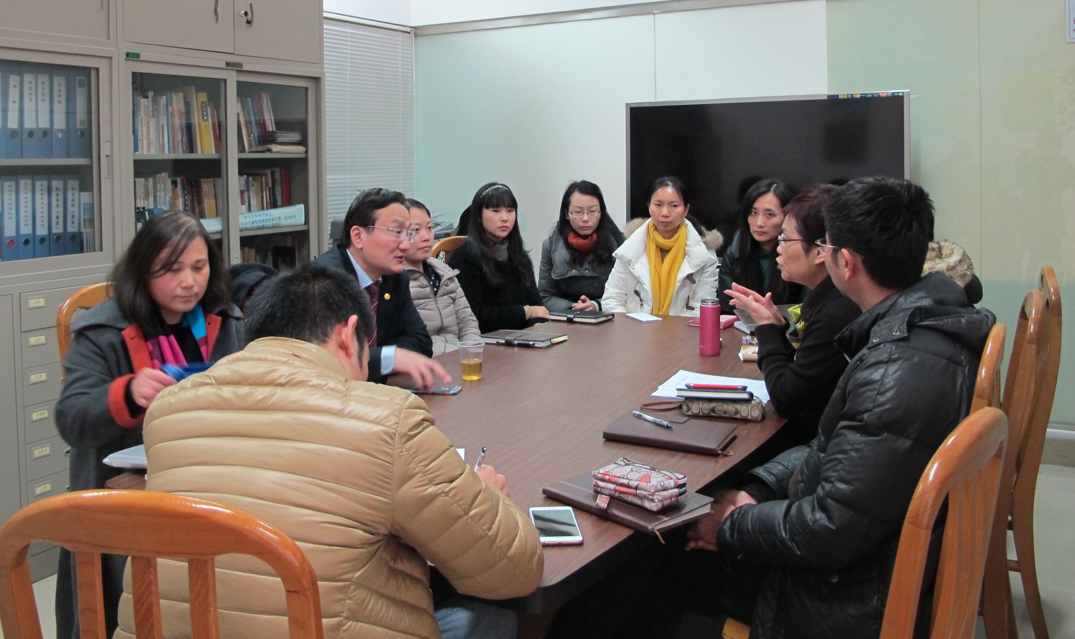 徐建光董事长参加公司党员领导干部民主生活会