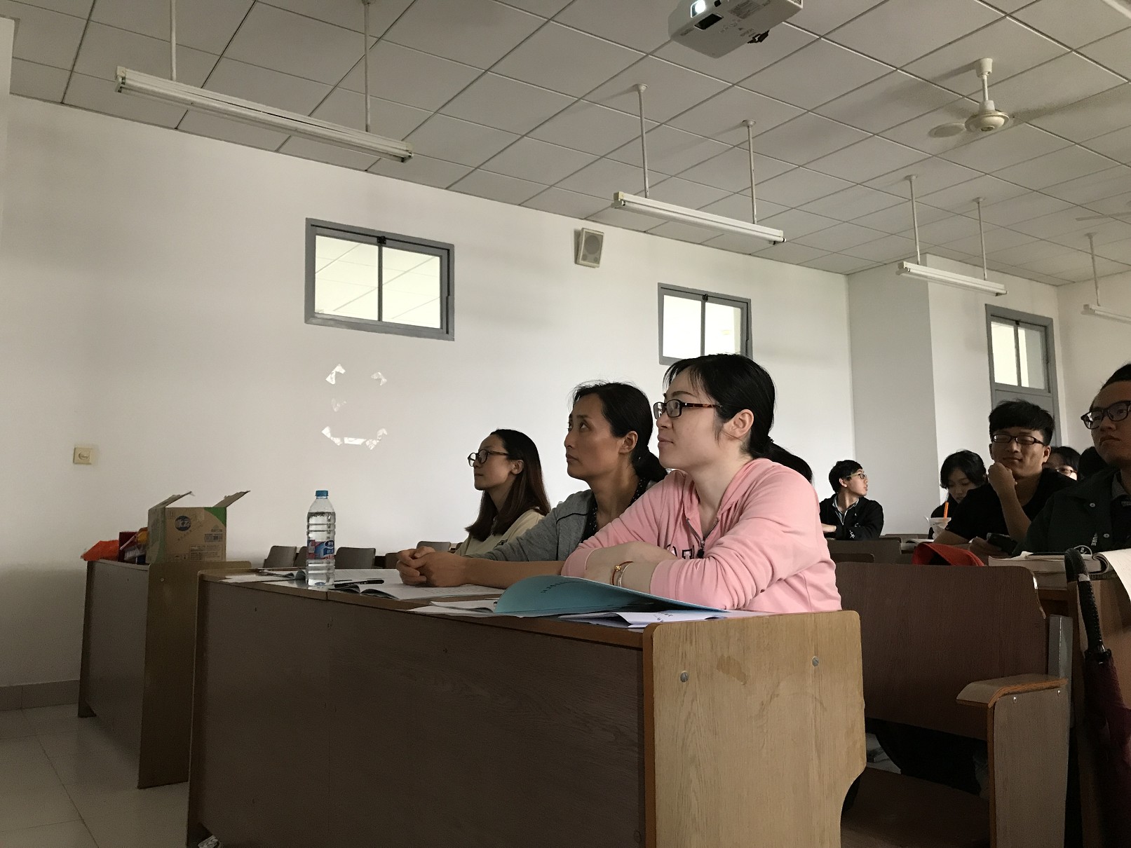 书香杏林 砥砺前行――3044永利集团官网明德导师团系列活动之14卫管首届读书报告会